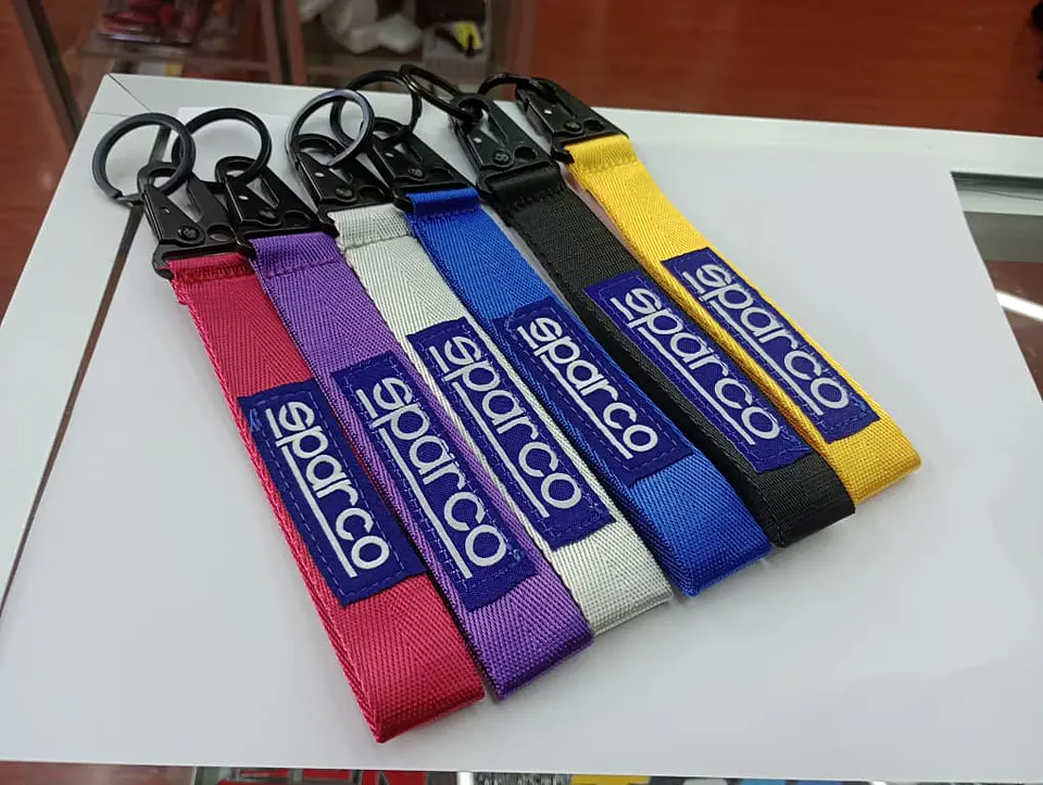 Llavero Lanyard corto colgante tunning porta llaves y credencial 1