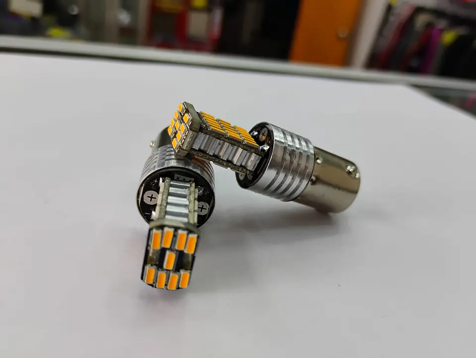 X2 unidades de ampolletas LED para reversa PY21W 1156 pata 3
