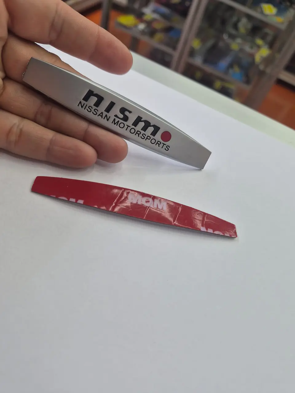 Emblema Insignia de Metal para autos universal autoadhesiva Nismo 1