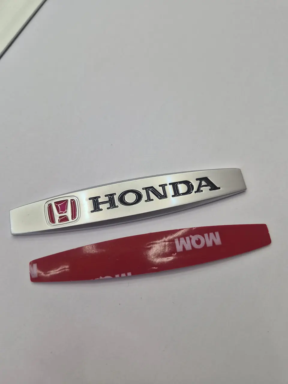Emblema Insignia de Metal para autos universal autoadhesiva Honda 2