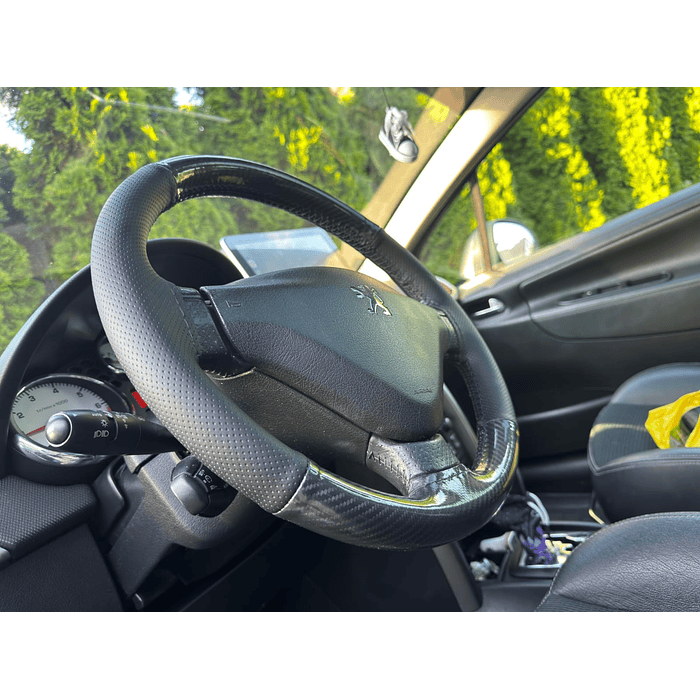 *Funda Protectora para Volante cosido hilo negro en eco cuero con carbono brillante ** 🚗💨 5
