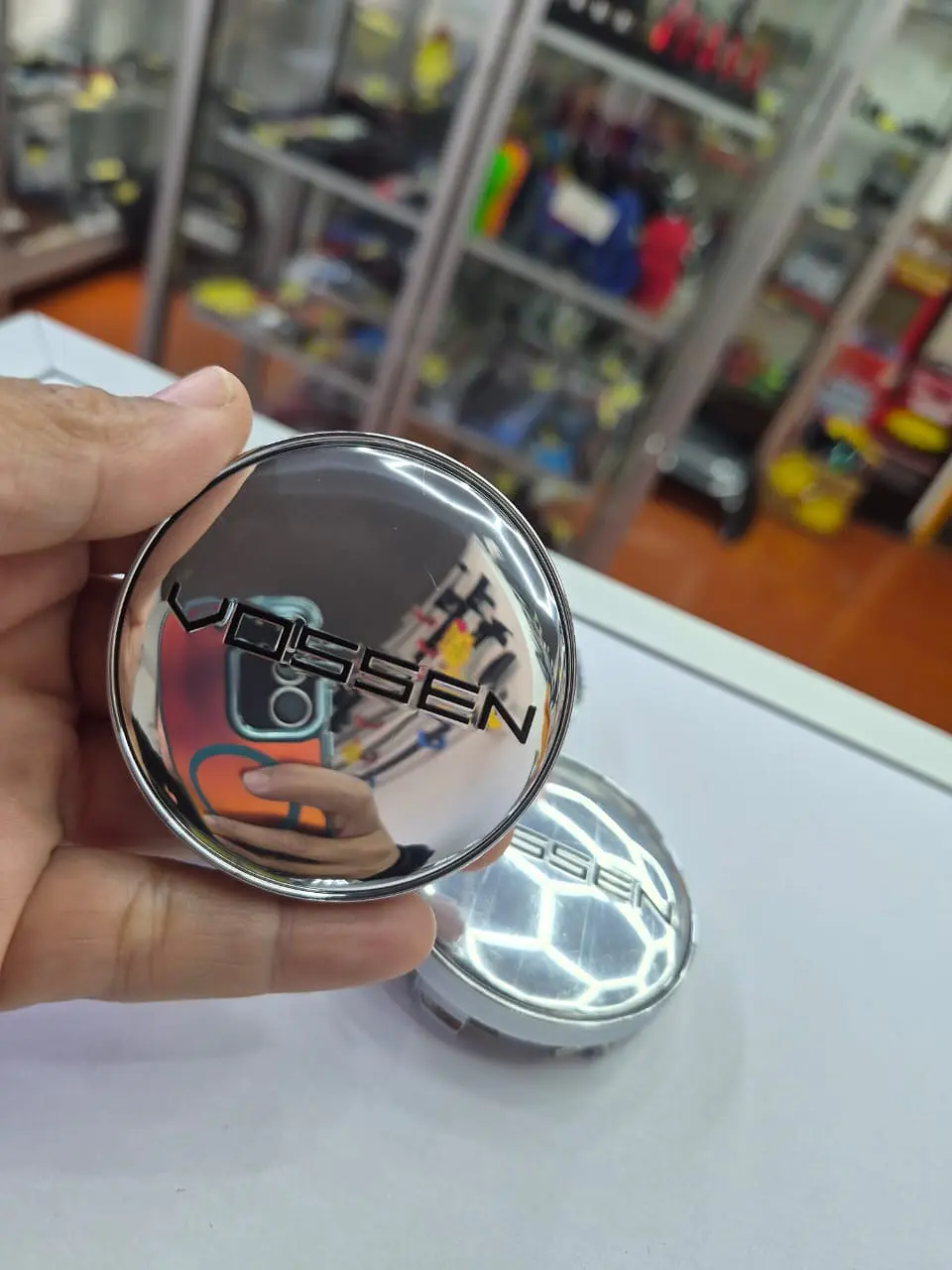 X4 Tapas centro de llantas de auto tunning Vossen plata con Logo negro 1