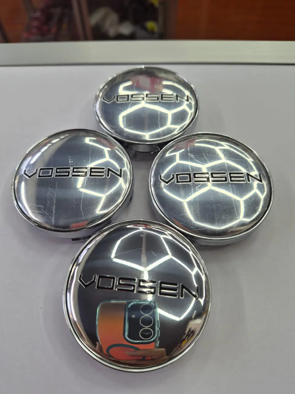 X4 Tapas centro de llantas de auto tunning Vossen plata con Logo negro 6
