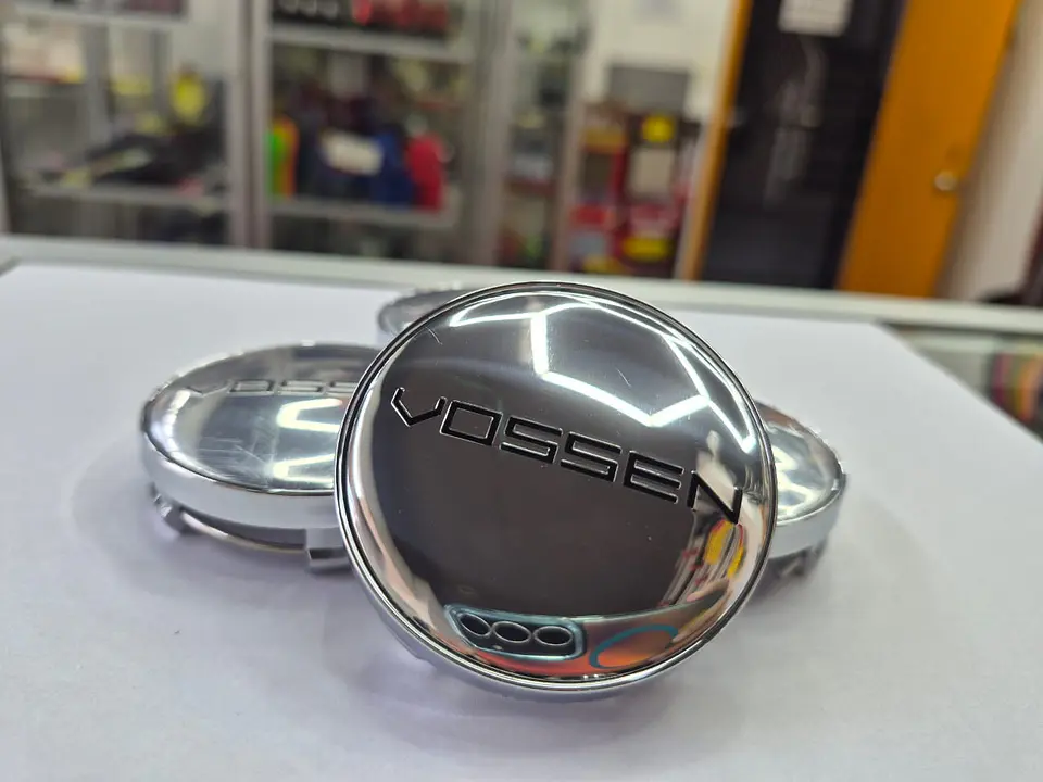 X4 Tapas centro de llantas de auto tunning Vossen plata con Logo negro 8