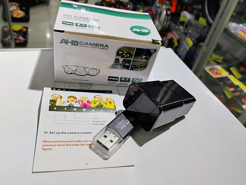 Mini cámara de seguridad y vigilancia Espia tipo cargador de celular