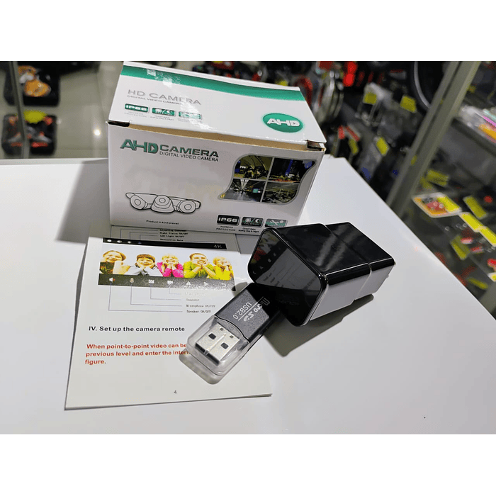 Mini cámara de seguridad y vigilancia Espia tipo cargador de celular 1