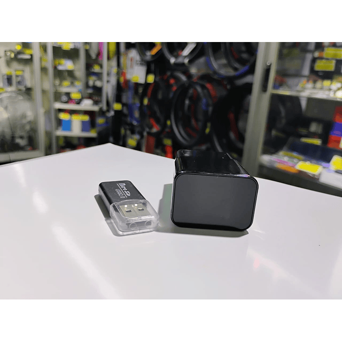Mini cámara de seguridad y vigilancia Espia tipo cargador de celular 16