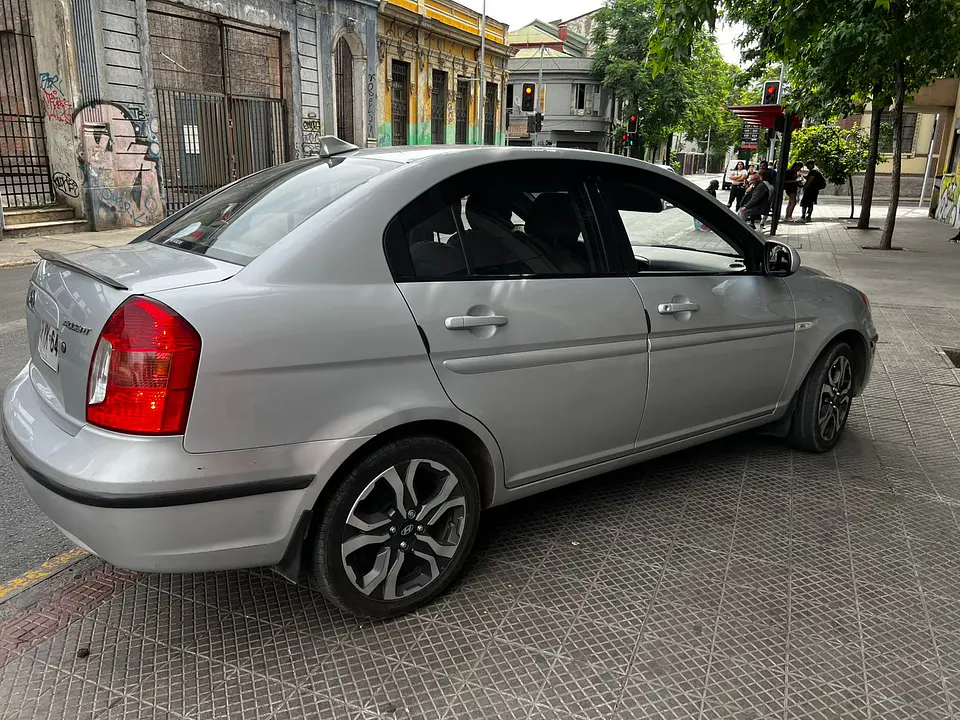 Bota Aguas 2mm Negro Brillante - Hyundai Accent 2014 Sedan 7