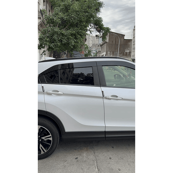 Bota Aguas de Acrílico 2mm plano Negro Brillante a Medida para Suv Mitsubishi Eclipse Cross 2022 a 2025 8