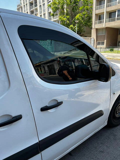 Bota Aguas 2mm Negro Brillante - Furgón Citroen Berlingo 2019-23