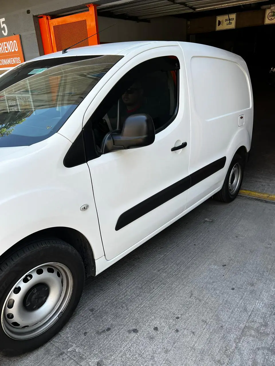 Bota Aguas 2mm Negro Brillante - Furgón Peugeot Partner 2008-18 8