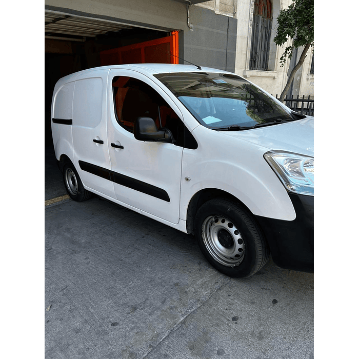 ¡Bota Aguas de Acrílico 2mm plano Negro Brillante a Medida para Furgón Peugeot Partner 2019 a 2023 6