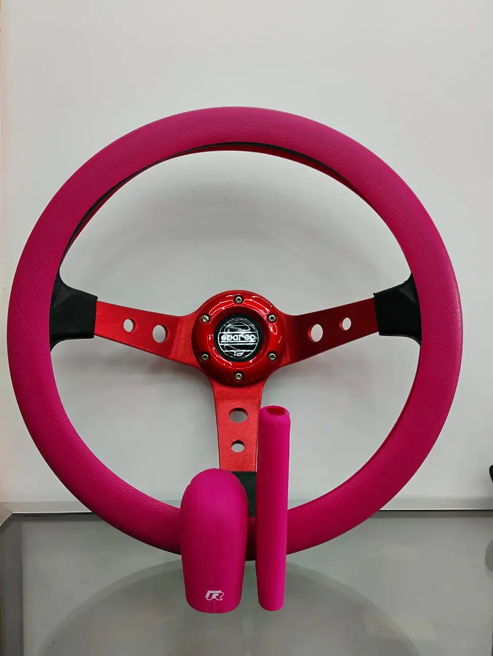 Set 3 piezas cubre volante para tu auto rosado 1