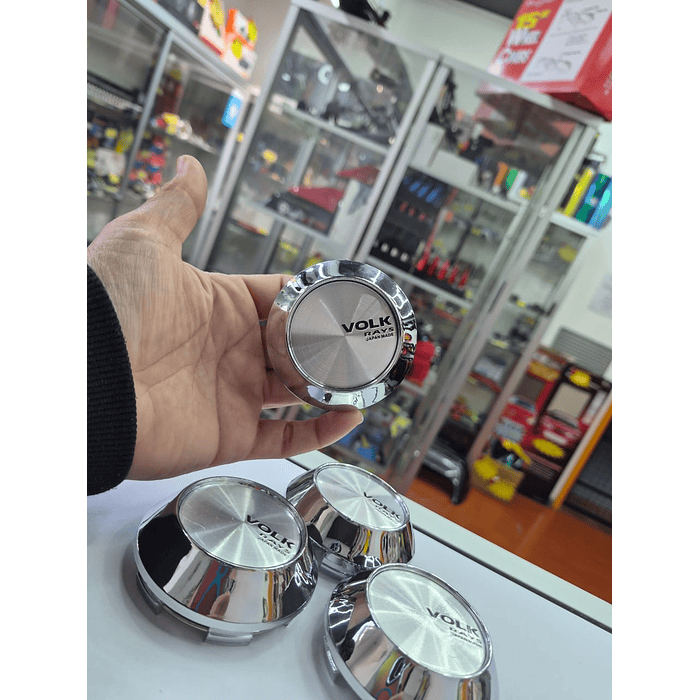 X4 Tapa centro de llantas de auto tunning conica Medida 58mm interior X 60mm exterior marca Volk rays 7