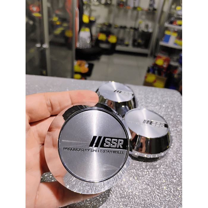 X4 Tapa centro de llantas de auto tunning conica Medidas  58mm interior X 60mm exterior marca ssr plata logo negro con plata  2