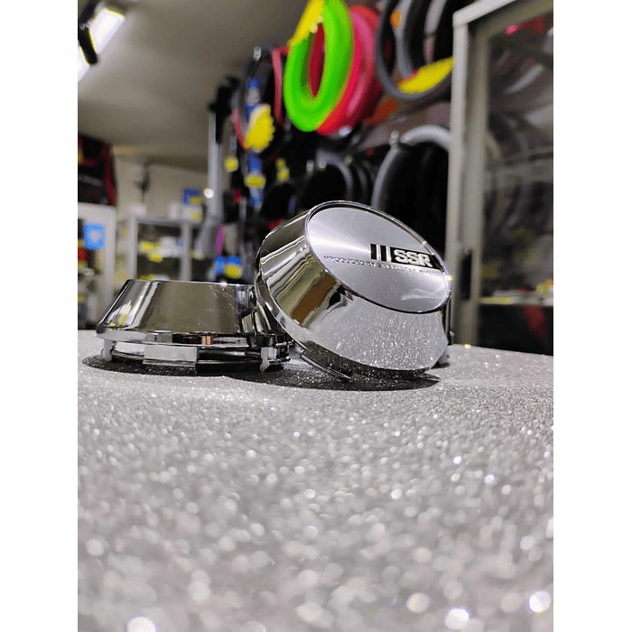 X4 Tapa centro de llantas de auto tunning conica Medidas  58mm interior X 60mm exterior marca ssr plata logo negro con plata  5