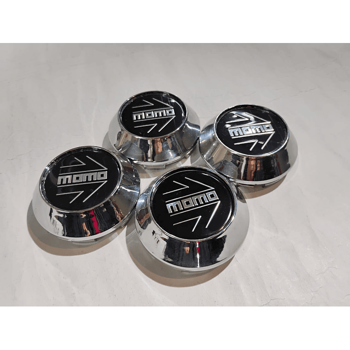 X4 Tapa centro de llantas de auto tunning conica Medida 58mm interior X 60mm exterior marca Momo. negra letra plata 4