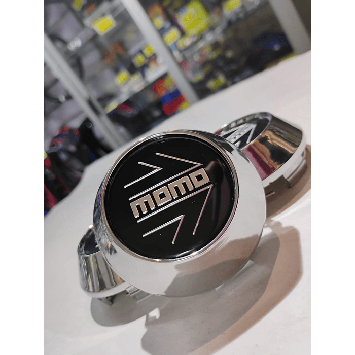 X4 Tapa centro de llantas de auto tunning conica Medida 58mm interior X 60mm exterior marca Momo. negra letra plata 7