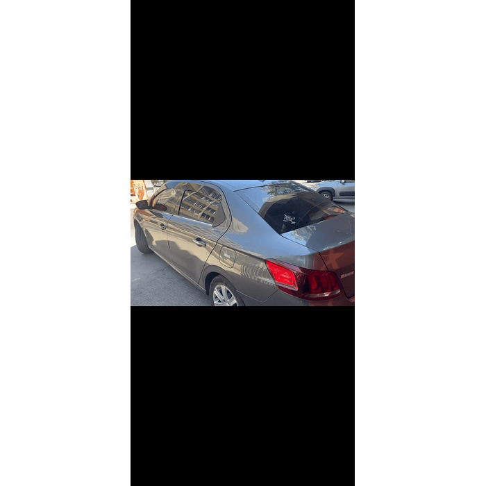 🚘✨ ¡Bota Aguas de Acrílico 2mm plano Negro Brillante a Medida para auto Peugeot 301 de 2017 a 2023 2