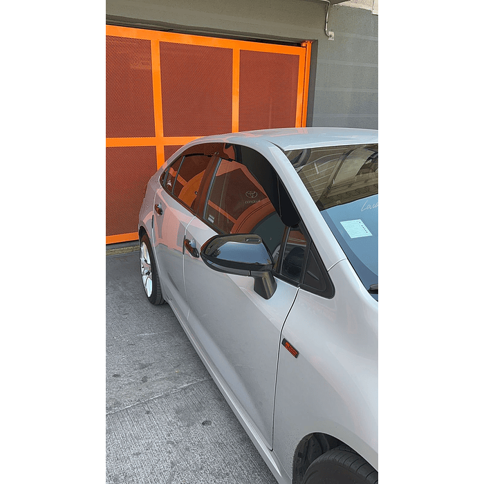 🚘✨ ¡Bota Aguas de Acrílico 2mm plano Negro Brillante a Medida para auto Toyota Corolla Sedan 2022 a 2025 8