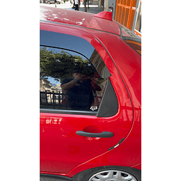 🚘✨ ¡Bota Aguas de Acrílico 2mm plano Negro Brillante a Medida para auto Fiat Sienna 2004 a 2007 