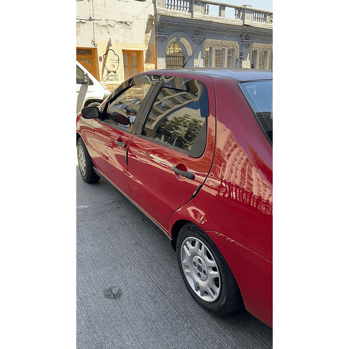 🚘✨ ¡Bota Aguas de Acrílico 2mm plano Negro Brillante a Medida para auto Fiat Sienna 2004 a 2007  2