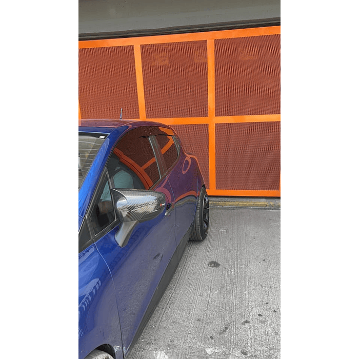 🚘✨ ¡Bota Aguas de Acrílico 2mm plano Negro Brillante a Medida para auto Renault Clio 2020 a 2023 4