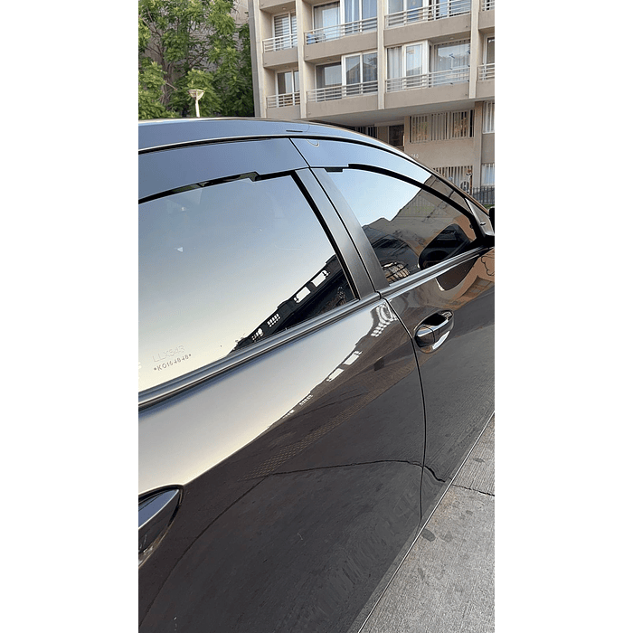 🚘✨ ¡Bota Aguas de Acrílico 2mm plano Negro Brillante a Medida para auto Toyota Corolla 2014 a 2019 1