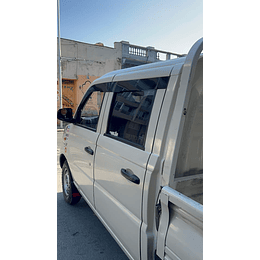 🚘✨ ¡Bota Aguas de Acrílico 2mm plano Negro Brillante a Medida para auto Foton mini truck TM5 2018 a 2024