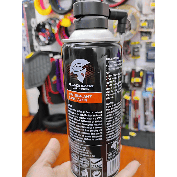 💥Oferta imperdible💥  Sellador inflador de neumaticos gladiator anti- pinchaso 450ml 5