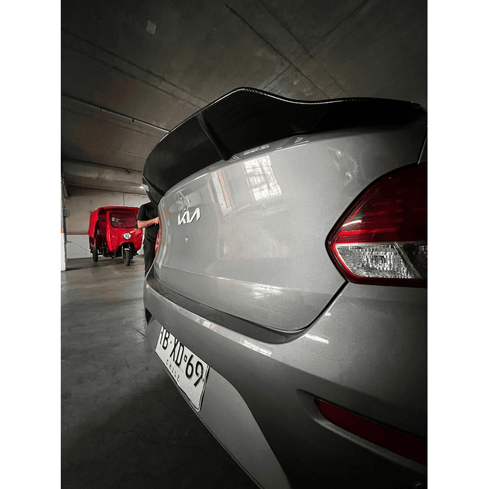 💥Oferta imperdible💥 Aleron trasero de maletero estilo Boca de pato diseño en fibra de carbono medidas 120cm x 16.5cm 2