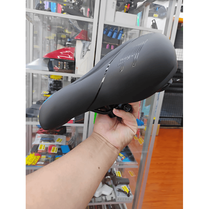 💥 Oferta liquidacion 💥 Silla Asiento de bicicleta de GEL 3D con tira reflectiva para hombre y mujer negro con azul medida 21cm de ancho x 25cm de largo  2