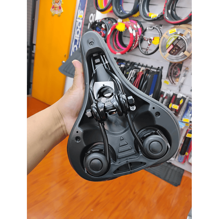 💥 Oferta liquidacion 💥 Silla Asiento de bicicleta de GEL 3D con tira reflectiva para hombre y mujer negro con rojo medida 21cm de ancho x 25cm de largo  asiento grueso para bicicleta de montaña y ca 3