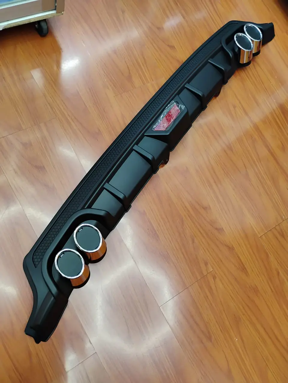 Difusor de parachoques trasero - estilo doble cola de escape y 5