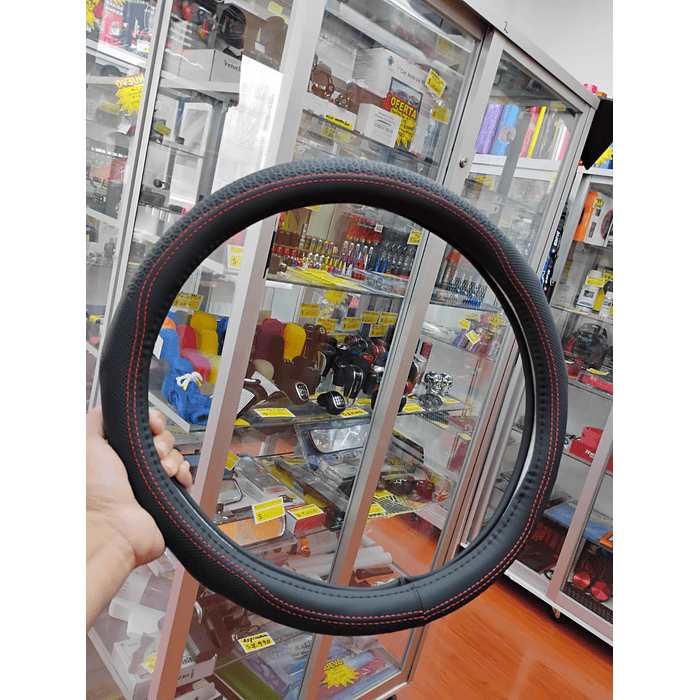 ¡Gran oferta! 🚗💨   *Forro Cubre Volante* de *Eco Cuero Negro con diseños costura roja* - *Anti-resbalante* y de *alta calidad.  4