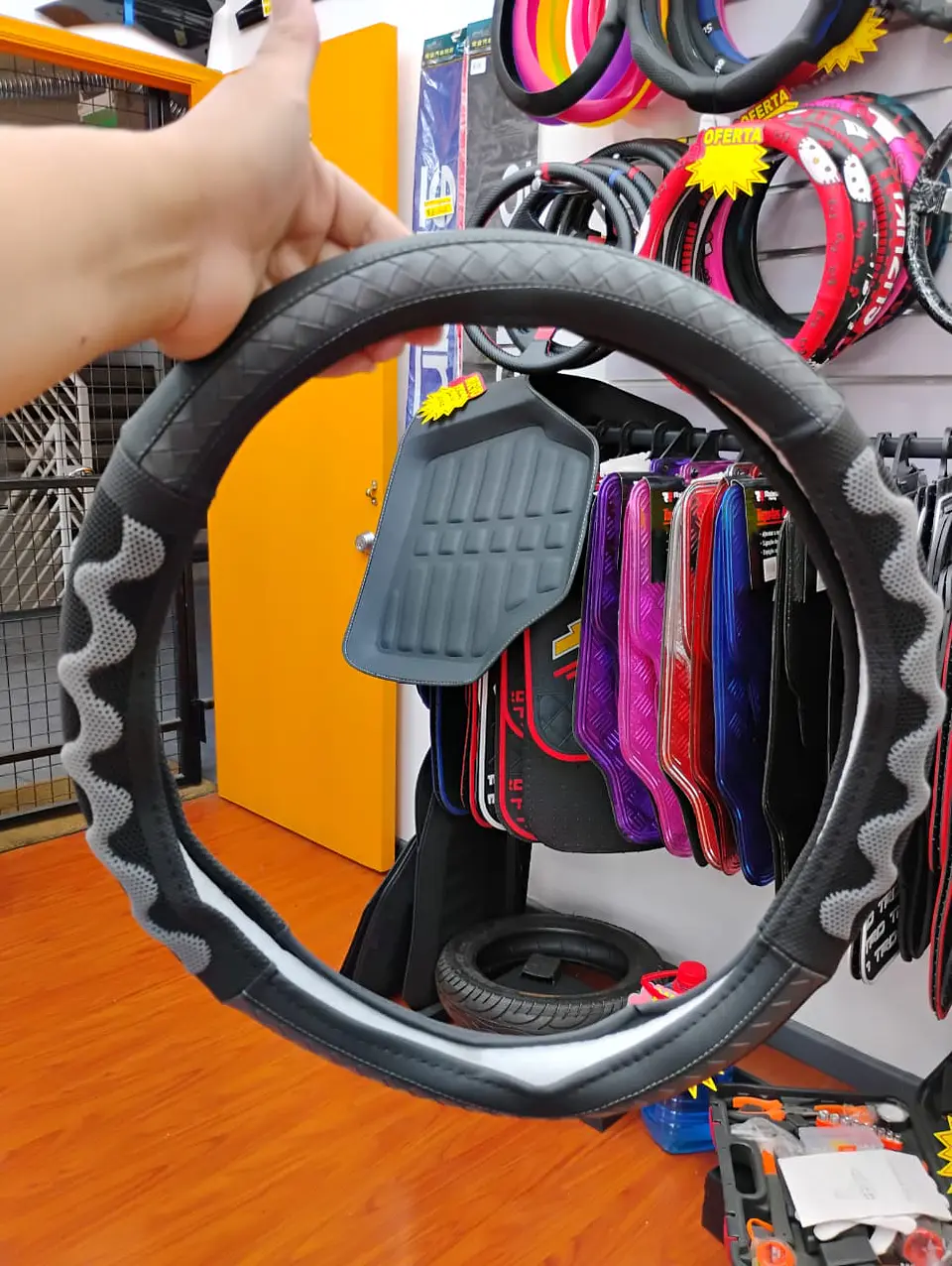 Forro cubre - Volante de Eco Cuero Negro con detalles trenzados en 2
