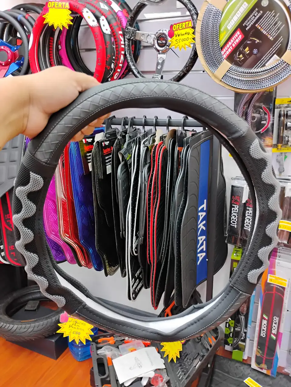 Forro cubre - Volante de Eco Cuero Negro con detalles trenzados en 7