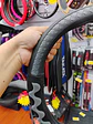 Forro cubre - Volante de Eco Cuero Negro con detalles trenzados en - Miniatura 8