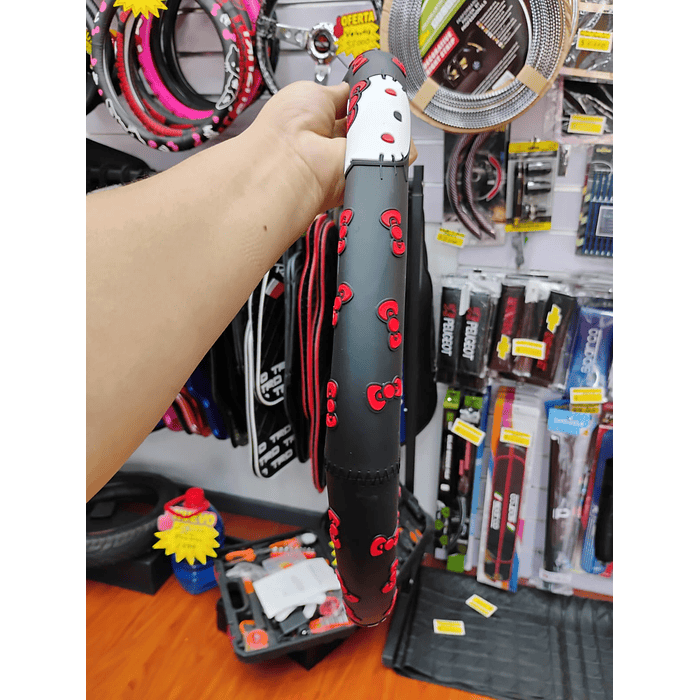 💥OFERTA Remate💥 Forro cubre volantes de autos de goma  anti-resbalante universal medida 38cm Hello Kitty negro con rojo   precio 11.990 4