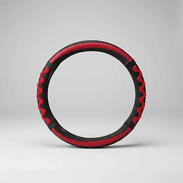 ¡Gran oferta! 🚗💨   *Forro Cubre Volante* de *Eco Cuero Negro con detalles trenzados en Rojo* - *Anti-resbalante* y de *alta calidad.  💰 **Precio:$8.990* pesos