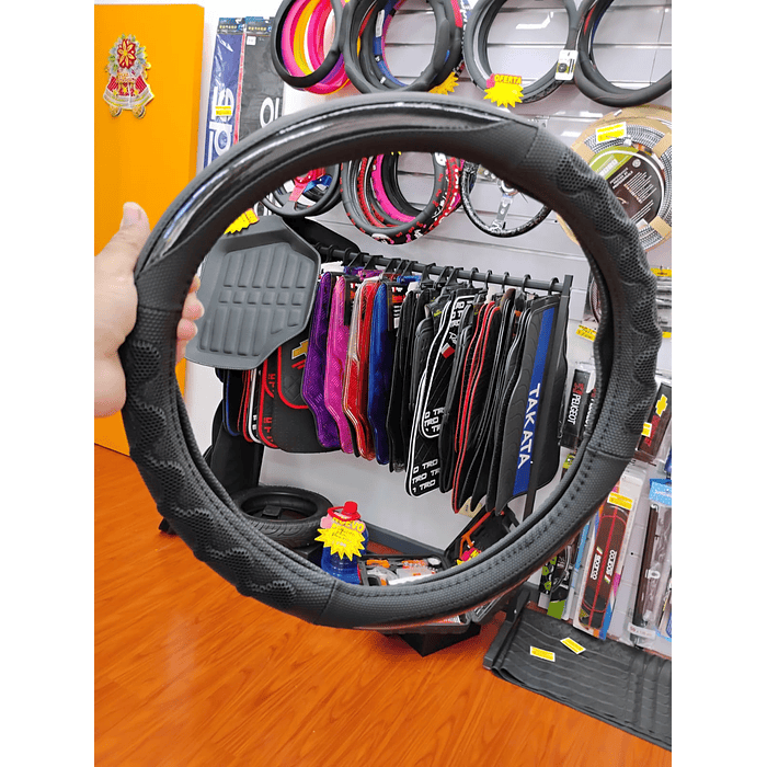¡Gran oferta! 🚗💨   *Forro Cubre Volante* de *Eco Cuero Negro con detalles de Carbono* 6