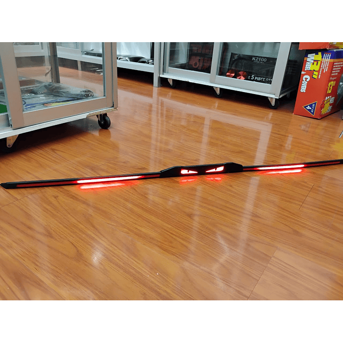 Lip Alerón trasero tunning de goma de 3 piezas Carbono diseño de ojos luz LED 124cm  3