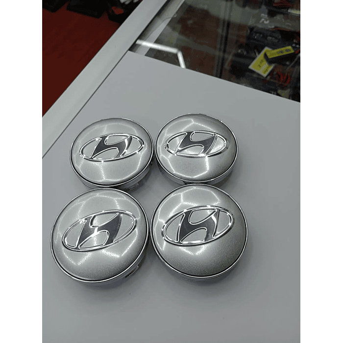 Set X4 Tapa centro de Llantas de autos  universal marca Hyundai 7