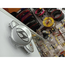 Set X4 Tapa centro de Llantas de autos  universal marca Hyundai