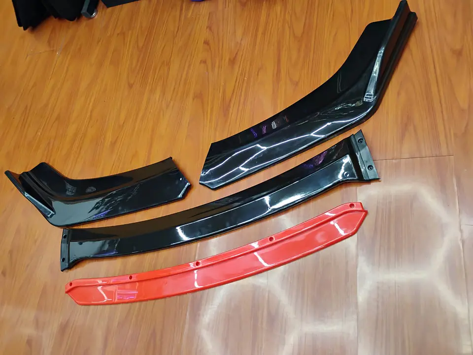 LIP BUMPER / FALDÓN DELANTERO kit de 4 piezas Negro brillante con Rojo 24