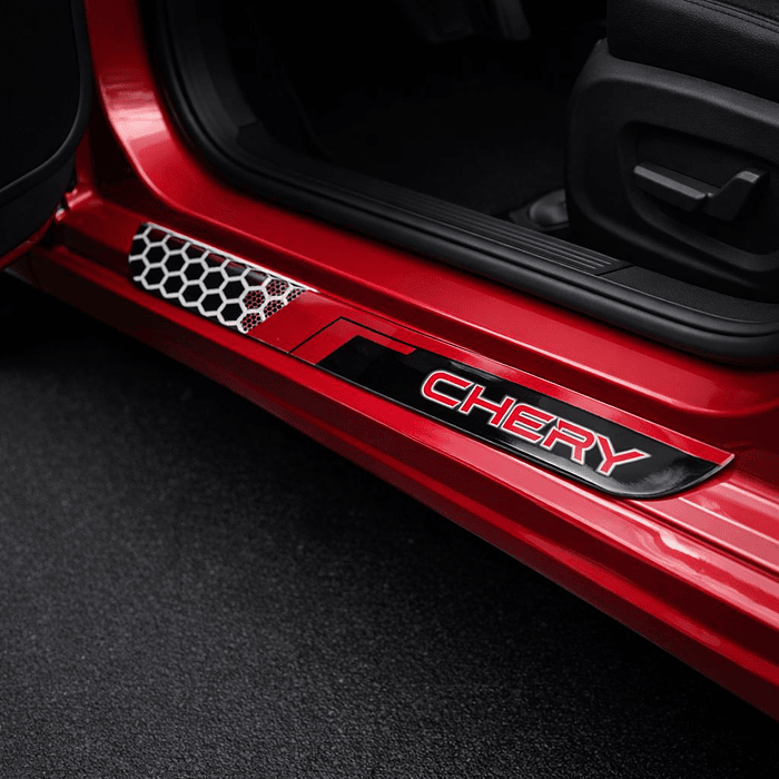 ¡Oferta de liquidación! Cubre Zócalos / Pisadera Multifunción en Acrílico Protector para Autos Universal Chery 4