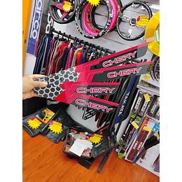 ¡Oferta de liquidación! Cubre Zócalos / Pisadera Multifunción en Acrílico Protector para Autos Universal Chery