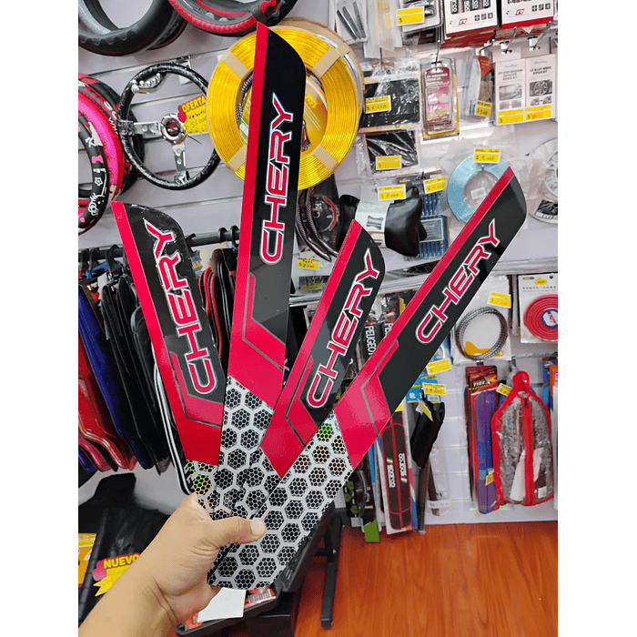 ¡Oferta de liquidación! Cubre Zócalos / Pisadera Multifunción en Acrílico Protector para Autos Universal Chery 7