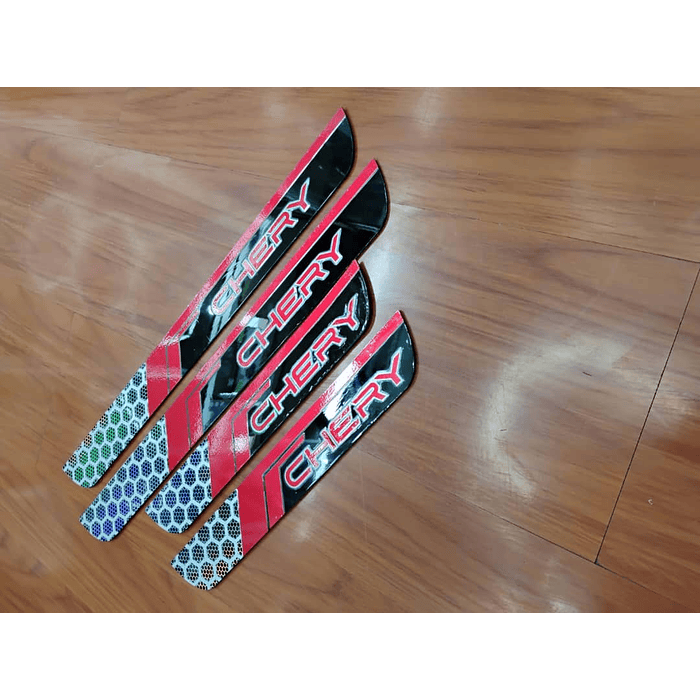 ¡Oferta de liquidación! Cubre Zócalos / Pisadera Multifunción en Acrílico Protector para Autos Universal Chery 11