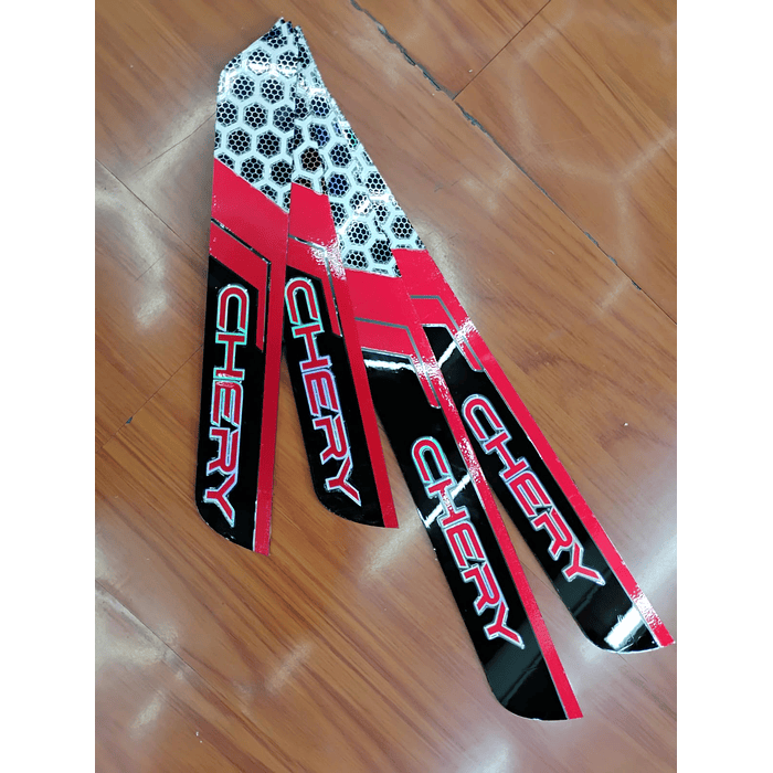 ¡Oferta de liquidación! Cubre Zócalos / Pisadera Multifunción en Acrílico Protector para Autos Universal Chery 14